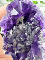 Amethyst Cluster / Cut Base mit Calcit Nr. 43a – Bild 4