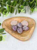 Anatomisches Herz aus Rosenquarz oder Amethyst