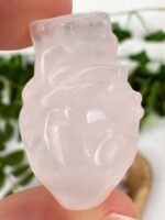 Anatomisches Herz aus Rosenquarz oder Amethyst – Bild 3