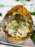 Citrin (erhitzter Amethyst) in facettierter Tropfenform Nr. 59ci
