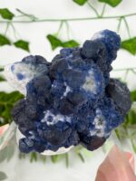 „Blaubeer“ Fluorit auf Candlequarz